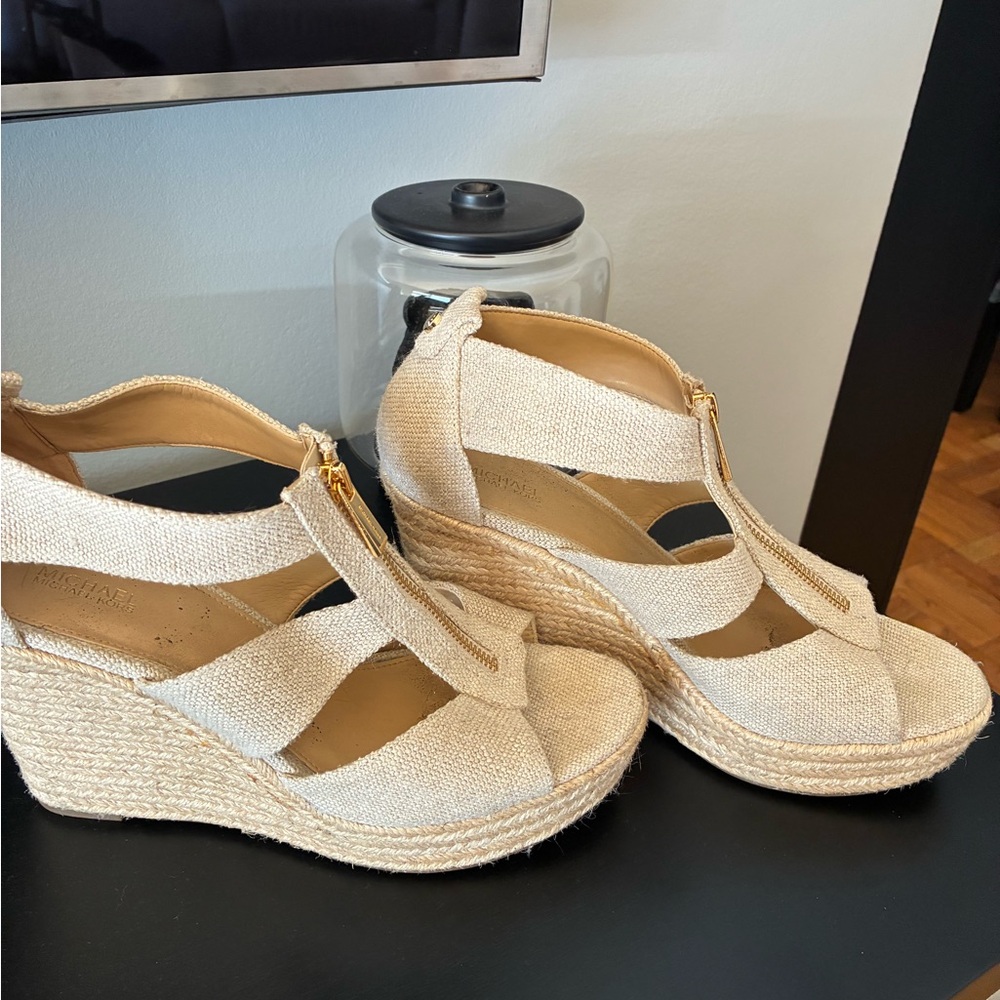 Elegant Beige Wedge Sandals